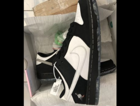 Nike联名蒂芙尼熊猫鞋款引爆潮流圈 限量发售引热议