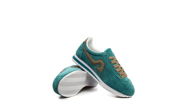 月色蒂芙尼Nike:当经典蓝邂逅运动美学第1张-纯原莆田鞋工厂直销,品质保证,信心之选 月色蒂芙尼Nike:当经典蓝邂逅运动美学